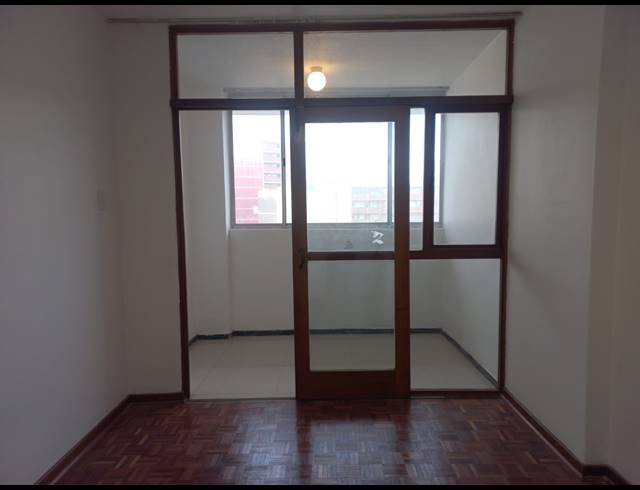 2.5 BEDROOM DUPLEX TO LET IN SOUTH BEACH
